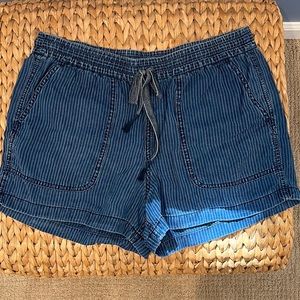 Women’s J.Crew denim pinstriped shorts
